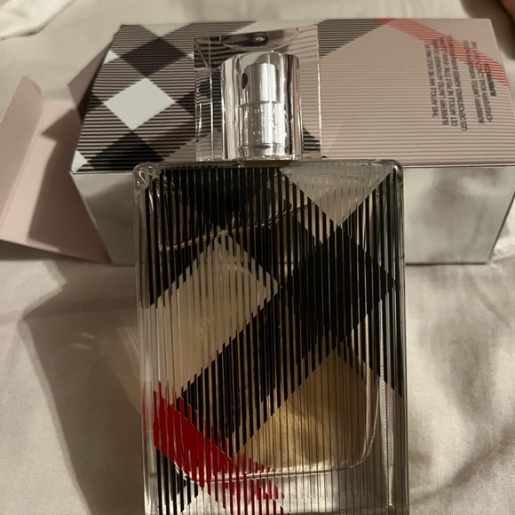 Burberry perfume - Picture 3 of 4